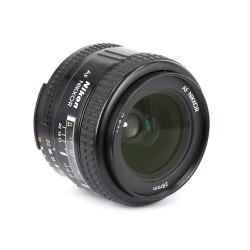 Nikkor AF 28mm/2.8 D (Nikon AF)